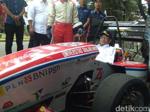 Menhub: Penerbangan yang Dibatalkan Gegara Kabut Asap Menurun