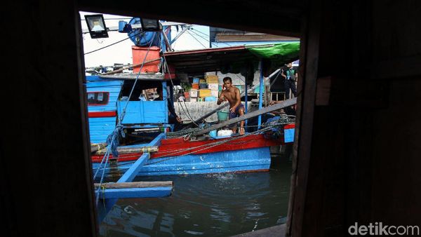 Mengintip Persiapan Nelayan Berburu Lobster