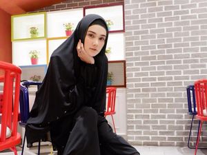 Mulan Jadi Anggota DPR, Kemesraan Onadio dan Istri Mulan Jadi Anggota DPR, Kemesraan Onadio dan Istri