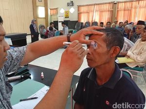 Ratusan Warga Tulungagung Menderita Katarak