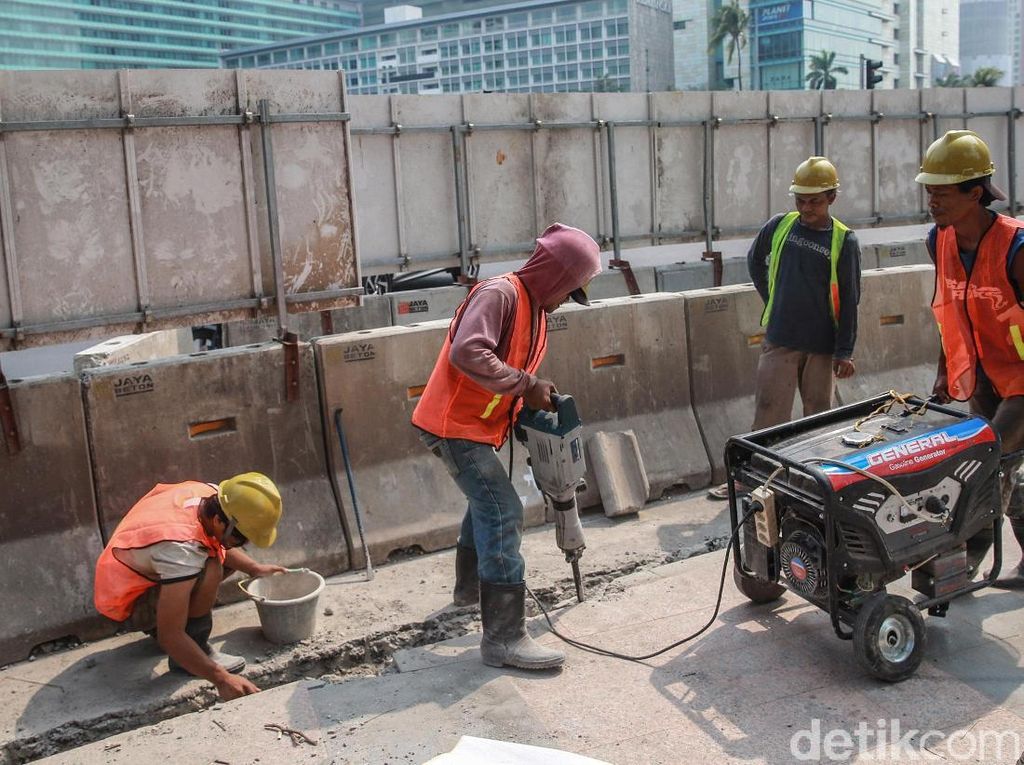 UU Cipta Lapangan Kerja Bakal Digabung dengan UU UMKM UU Cipta Lapangan Kerja Bakal Digabung dengan UU UMKM