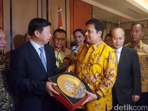 Agung Laksono: Kunjungan Partai Komunis China Tak Ubah Ideologi