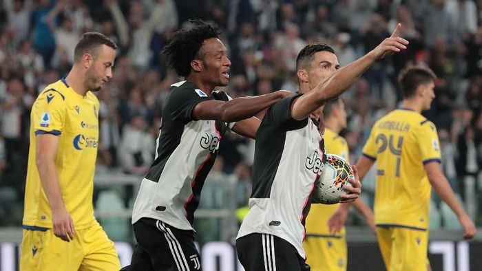 Juventus menang 2-1 atas Verona. (Foto: Emilio Andreoli/Getty Images)