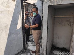 Susuri Gang, Anies Kunjungi Korban Kebakaran di Jatinegara