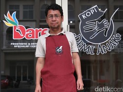 Tetap Produktif, Ichwan Tak Patah Semangat Meski Cuma Punya Satu Kaki