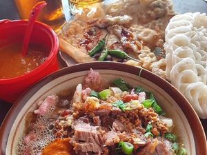 Kenikmatan Hakiki di Senin Pagi, Sarapan Sroto Sokaraja Kenikmatan Hakiki di Senin Pagi, Sarapan Sroto Sokaraja