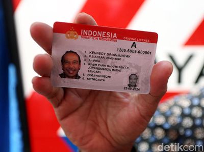 Melihat Pembuatan SIM Zaman Now yang Bisa Dipakai Belanja