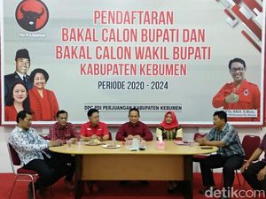 Belasan Orang Daftar Maju Pilbup Kebumen Lewat PDIP Belasan Orang Daftar Maju Pilbup Kebumen Lewat PDIP