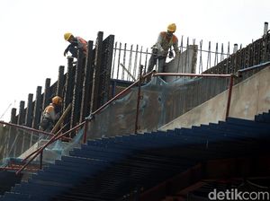 Jokowi Butuh Rp 375 T untuk Bangun 2.500 Km Tol di Periode 2 Jokowi Butuh Rp 375 T untuk Bangun 2.500 Km Tol di Periode 2