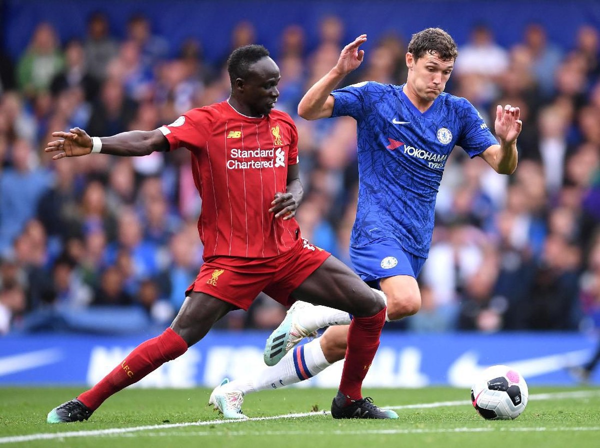 Chelsea sementara tertinggal 0-2 dari Liverpool di babak pertama pekan keenam Liga Inggris 2019/2020. (Foto: Laurence Griffiths/Getty Images)