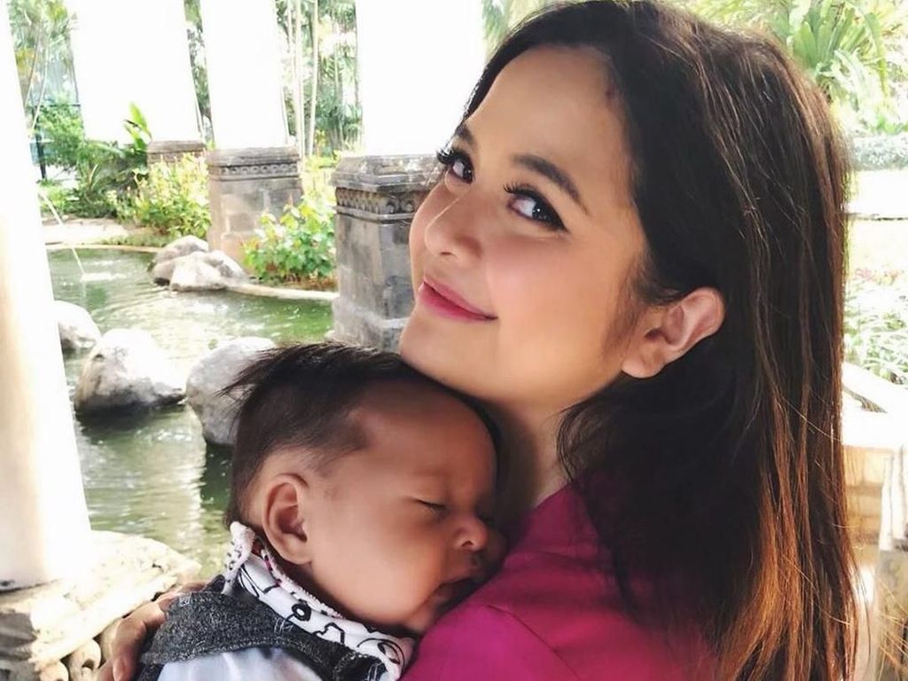 Gaya Anak Diusik, Tasya Kamila Kasih Teori Fisika Bikin Netizen Puyeng Gaya Anak Diusik, Tasya Kamila Kasih Teori Fisika Bikin Netizen Puyeng