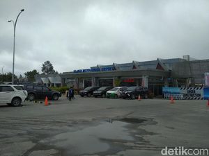Kabut Asap Berkurang, Bandara Silangit di Sumut Mulai Beroperasi Normal Kabut Asap Berkurang, Bandara Silangit di Sumut Mulai Beroperasi Normal