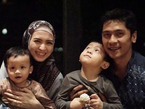 Kisah Hijrah Donita, Disentil Anak hingga Diuji dengan Sakit Kisah Hijrah Donita, Disentil Anak hingga Diuji dengan Sakit