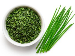 Tak Hanya Pelengkap Hidangan, Ini 10 Manfaat Daun Kucai bagi Kesehatan