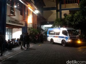 92 Mahasiswa Terluka Akibat Ricuh Aksi Save KPK