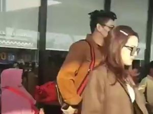 Eits... Ifan Seventeen Kepergok Jalan Bareng Citra Monica Eits... Ifan Seventeen Kepergok Jalan Bareng Citra Monica