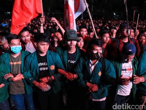 Suasana Terkini Demo Mahasiswa di Bandung