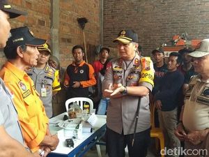 Kapolda Minta Muspida Temanggung Bantu Kebutuhan Relawan Kapolda Minta Muspida Temanggung Bantu Kebutuhan Relawan