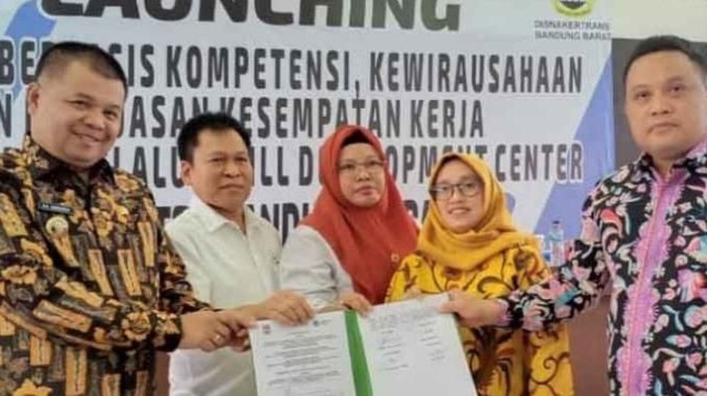 Kemnaker Dukung Pemerintah Daerah Bandung Barat Luncurkan Pelatihan Terintegrasi