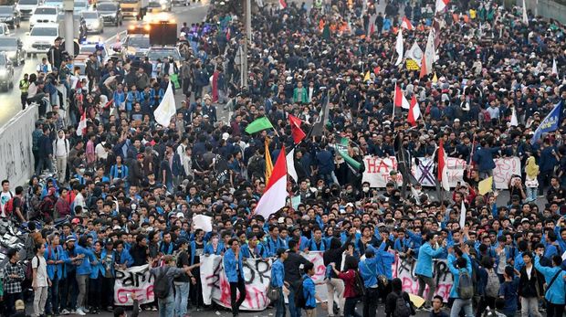 Aksi Mahasiswa, dari Media Sosial Hingga Turun ke Jalan