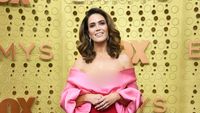 Gaya Mandy Moore & 3 Artis Ini Hampir Kembaran di Emmy Awards 2019