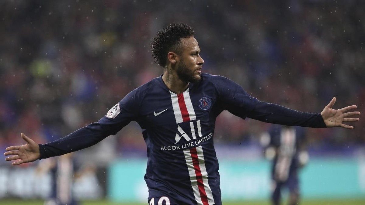 Neymar membuat gol kemenangan PSG atas Lyon (AP Photo/Laurent Cipriani)