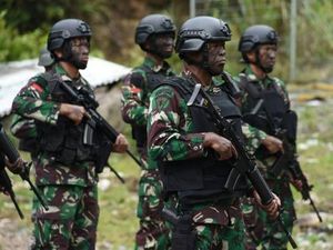 Gugur di Rusuh Jayapura, Praka Zulkifli Dapat Kenaikan Pangkat Anumerta Gugur di Rusuh Jayapura, Praka Zulkifli Dapat Kenaikan Pangkat Anumerta
