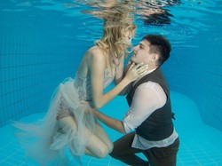 Tragis, Pria Tewas Tenggelam saat Melamar Kekasih di Dalam Laut