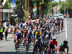 Terdampak Karhutla, Empat Tim Tour de Banyuwangi Ijen Tertahan di Pekanbaru Terdampak Karhutla, Empat Tim Tour de Banyuwangi Ijen Tertahan di Pekanbaru