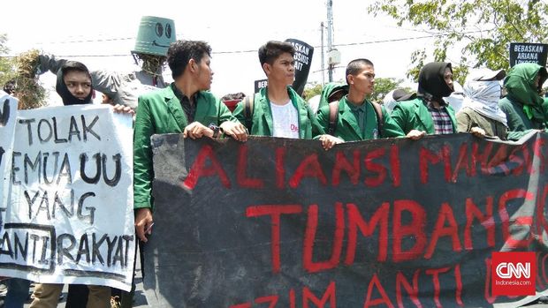 Gelombang Demo Mahasiswa Kepung Jokowi Jelang Pelantikan