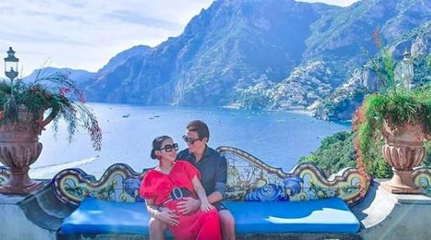 Syahrini dan Reino Barack