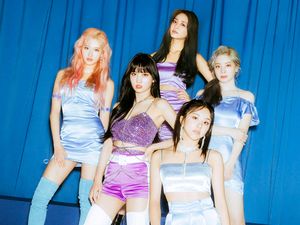 TWICE Buka-Bukaan soal Fans Fanatik