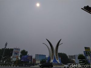Asap di Perbatasan Aceh-Sumut Pekat, Jarak Pandang 100 Meter Asap di Perbatasan Aceh-Sumut Pekat, Jarak Pandang 100 Meter