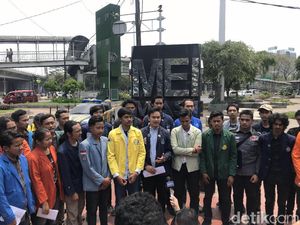 Aliansi Mahasiswa Tuntut Jokowi Terbitkan Perppu Cabut UU KPK yang Baru