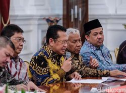 Bamsoet ke Jokowi: Ada yang Ribut Sama Istri karena Rapat Maraton RKUHP