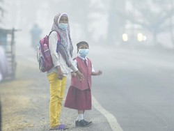 Anak Sekolah Jadi Korban Asap Karhutla: Siswa Terpaksa Libur hingga PJJ
