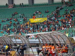 Biasanya stadion ini selalu dipenuhi oleh Jakmania saat Persija menjalani laga kandang.