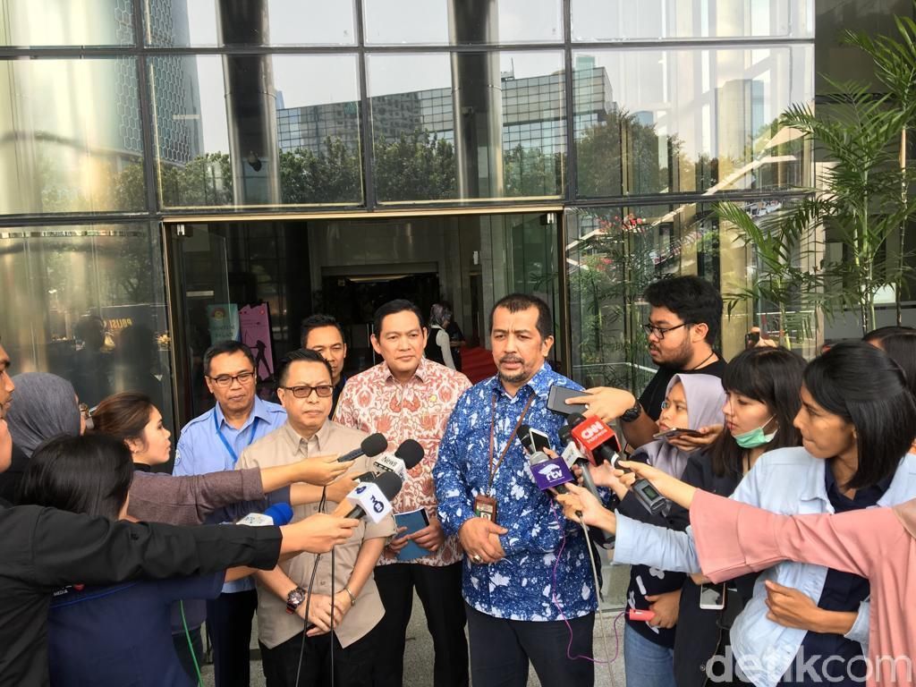 KLHK-KKP Gandeng KPK Tertibkan Palanggar Izin Reklamasi di Lampung-Belitung KLHK-KKP Gandeng KPK Tertibkan Palanggar Izin Reklamasi di Lampung-Belitung