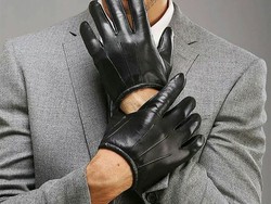 Sulap Limbah Kulit Jadi Sarung Tangan, Arul Raup Belasan Juta