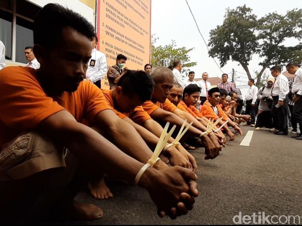 Polisi Tetapkan 27 Tersangka Pembakar Lahan di Sumsel Polisi Tetapkan 27 Tersangka Pembakar Lahan di Sumsel