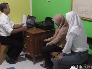 Polisi Periksa Guru BK-5 Siswi Terkait Penemuan Janin dalam Kelas di Sulbar