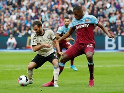 Beberapa pemain The Red Devils sempat mendapat kesempatan emas untuk menyamakan kedudukan dan mengancam gawang West Ham. Namun baik Juan Mata maupun Scott McTominay belum berhasil merobek gawang West Ham. Istimewa/David Klein/Reuters.
