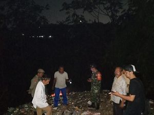 Sekdes: RT-RW Dukung Penanganan Sampah di Pinggir Kali Ciliwung Cilebut