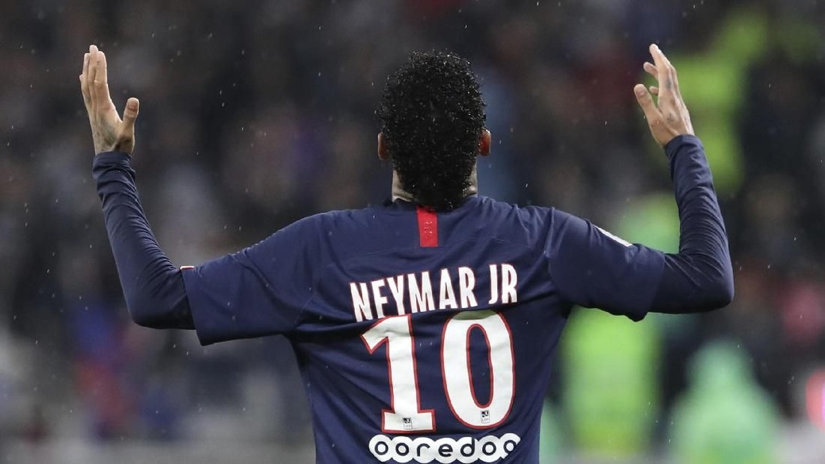 Neymar memenangkan PSG di markas Lyon dengan skor 1-0 pada lanjutan Liga Prancis 2019/2020. (Foto: Laurent Cipriani/AP Photo)