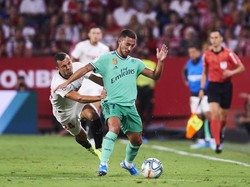 Bertanding di Stadion Ramon Sanchez Pizjuan, Senin (23/9) dini hari WIB, Zinedine Zidane menurunkan Eden Hazard sejak menit awal. Gareth Bale, yang sudah kembali dari masa skorsing, juga dimainkan sebagai starter. Istimewa/Aitor Alcalde/Getty Images.