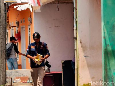 Jadi Tontonan Emak-emak, Ini TKP Penangkapan Terduga Teroris di Bekasi