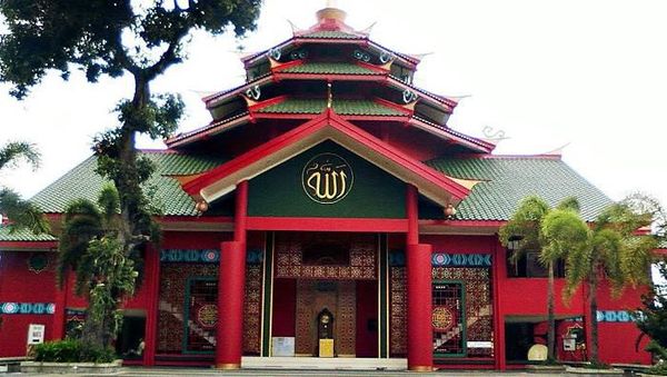 Foto: 7 Tempat Wisata Unik di Surabaya, Ada Museum Santet
