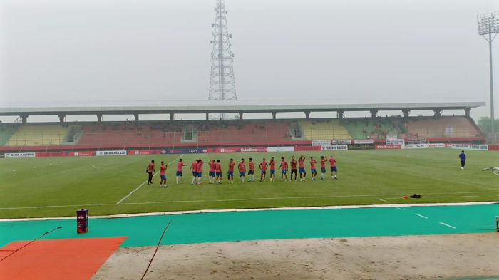 PSIS Semarang pemanasan di Stadion Stadion Tuah Pahoe, Palangkaraya. (Foto: dok.Istimewa) PSIS Semarang pemanasan di Stadion Stadion Tuah Pahoe, Palangkaraya. (Foto: dok.Istimewa)