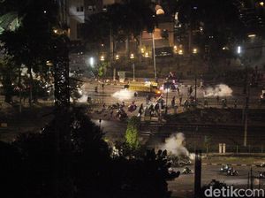 Ricuh Masih Terjadi di Jakarta, Ini 2 Titik Kumpul Massa