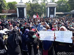 #BengawanMelawan, Mahasiswa Solo Geruduk DPRD Tolak Revisi UU KPK